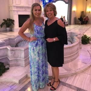 Meet your Posher, Kayla